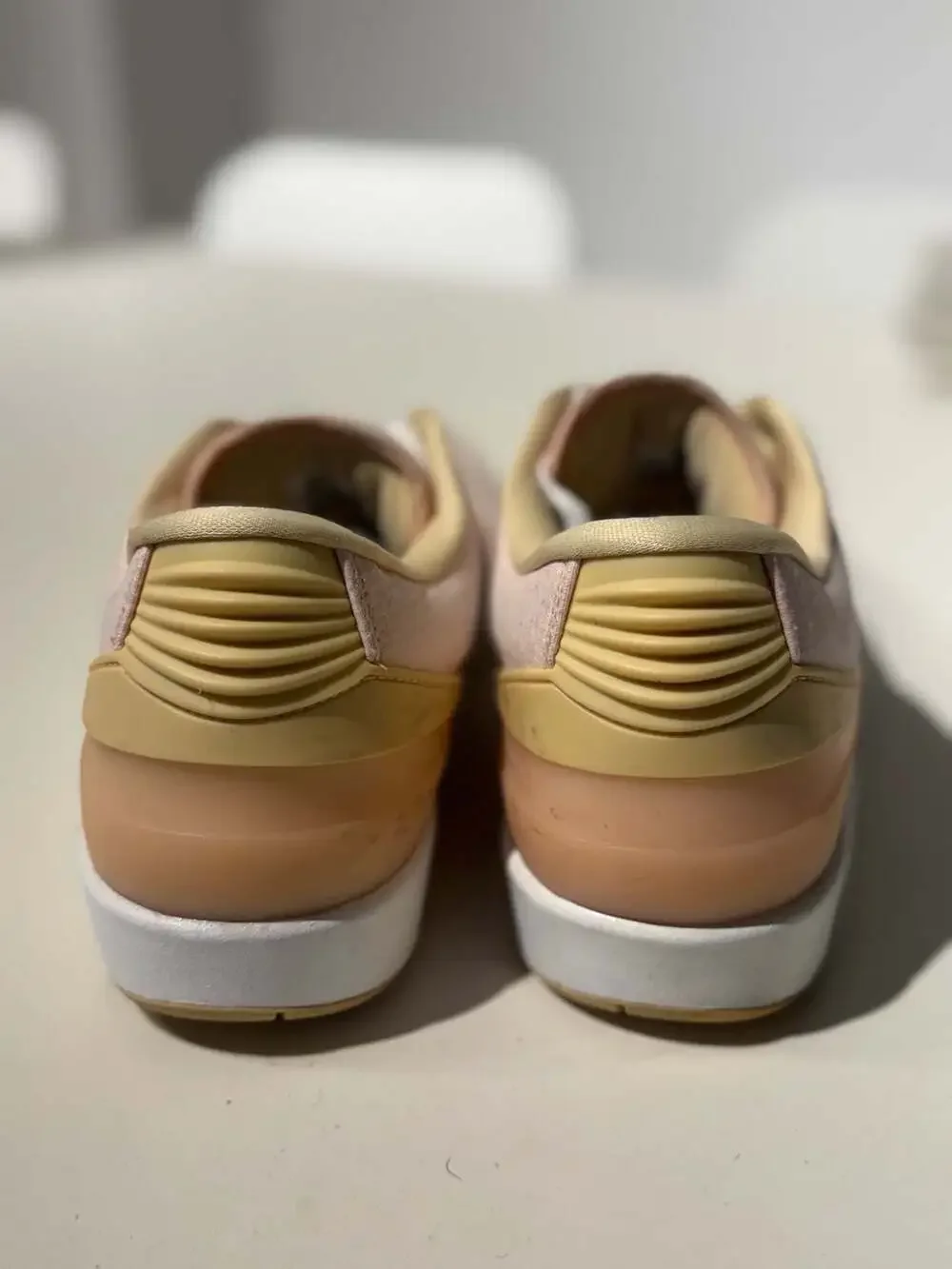 Air Jordan 2 Retro Low Seersucker Atmosphere Pale Vanilla DX6930-600